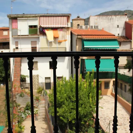 Zaguan Πανσιόν